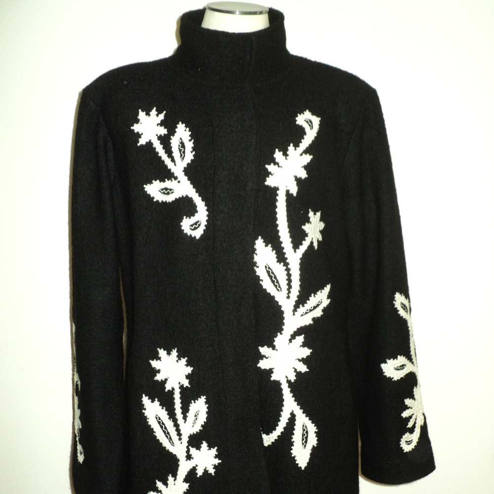 Clothes 100% Soft Wool Black Coat Size L Excellent